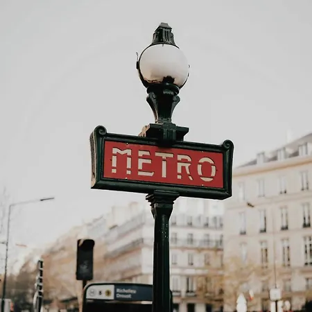 Charming - 2br-4p- Place De La Nation 아파트 *